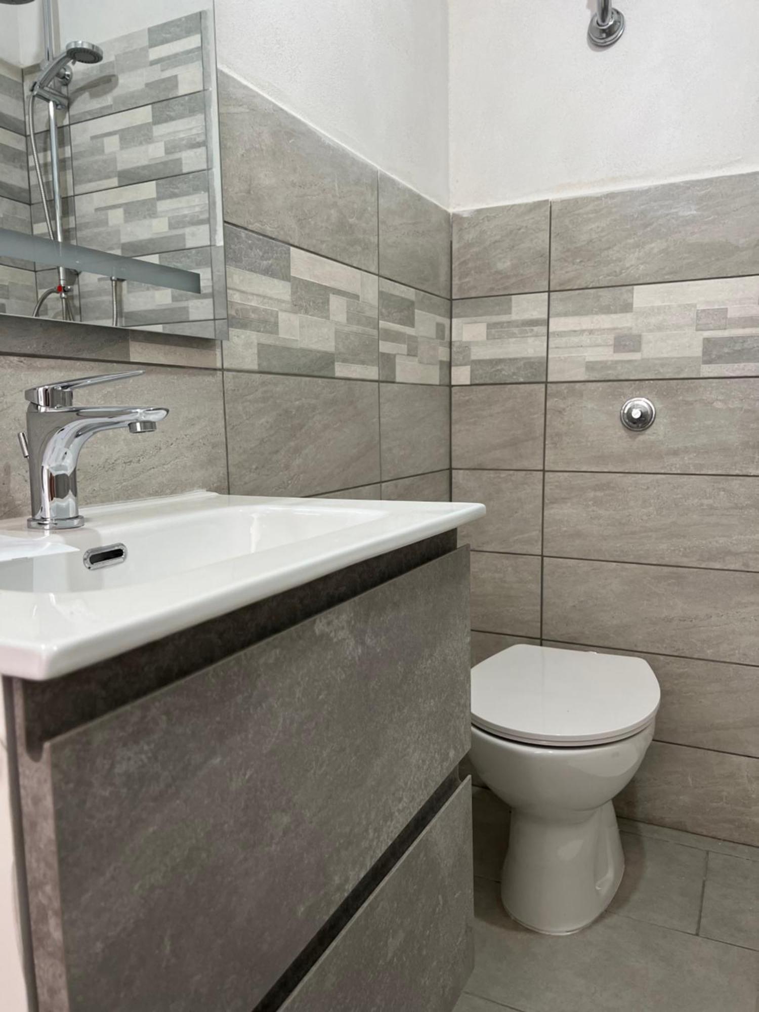 Lu' Apartment Gonnesa Ngoại thất bức ảnh